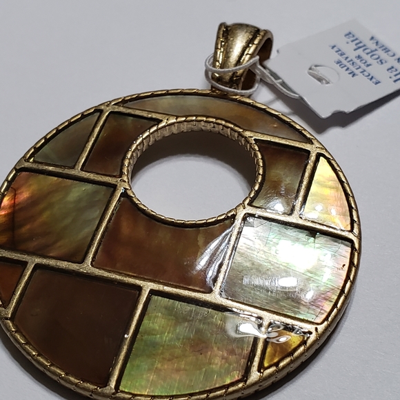 Lia Sophia Pendant! - Picture 5 of 7